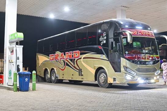 Grand Bus coach exterior
